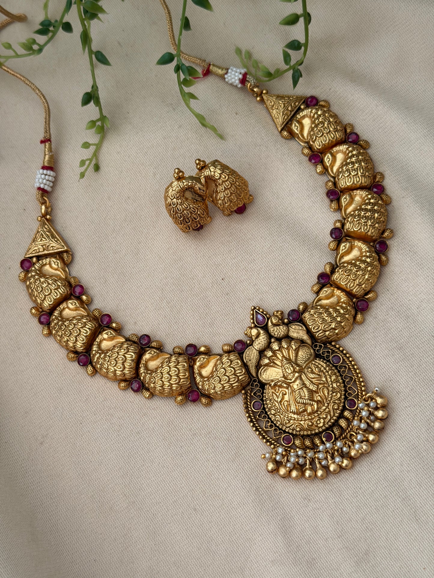 Vrindhavanam Nakshi Necklace