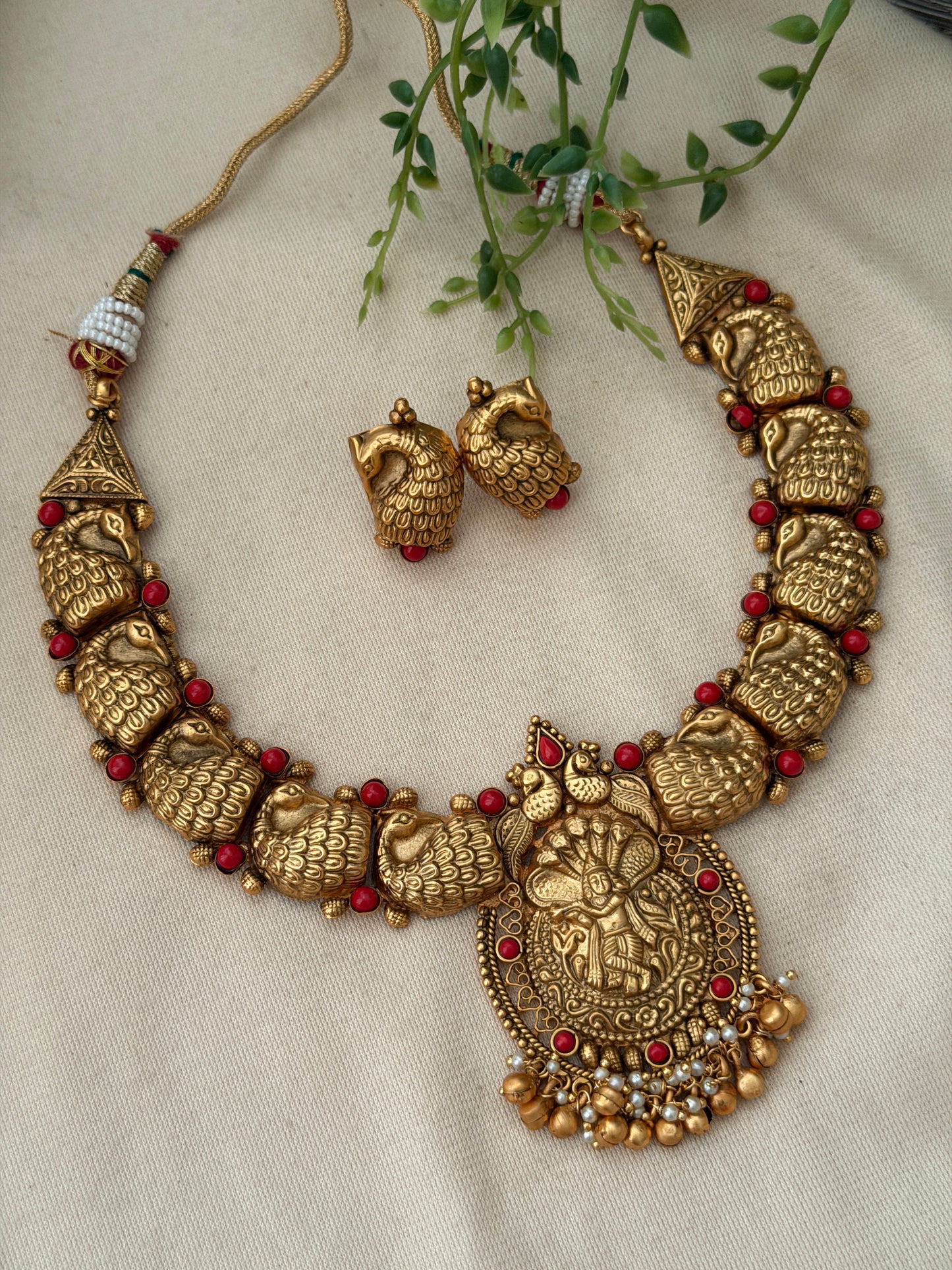 Vrindhavanam Nakshi Necklace