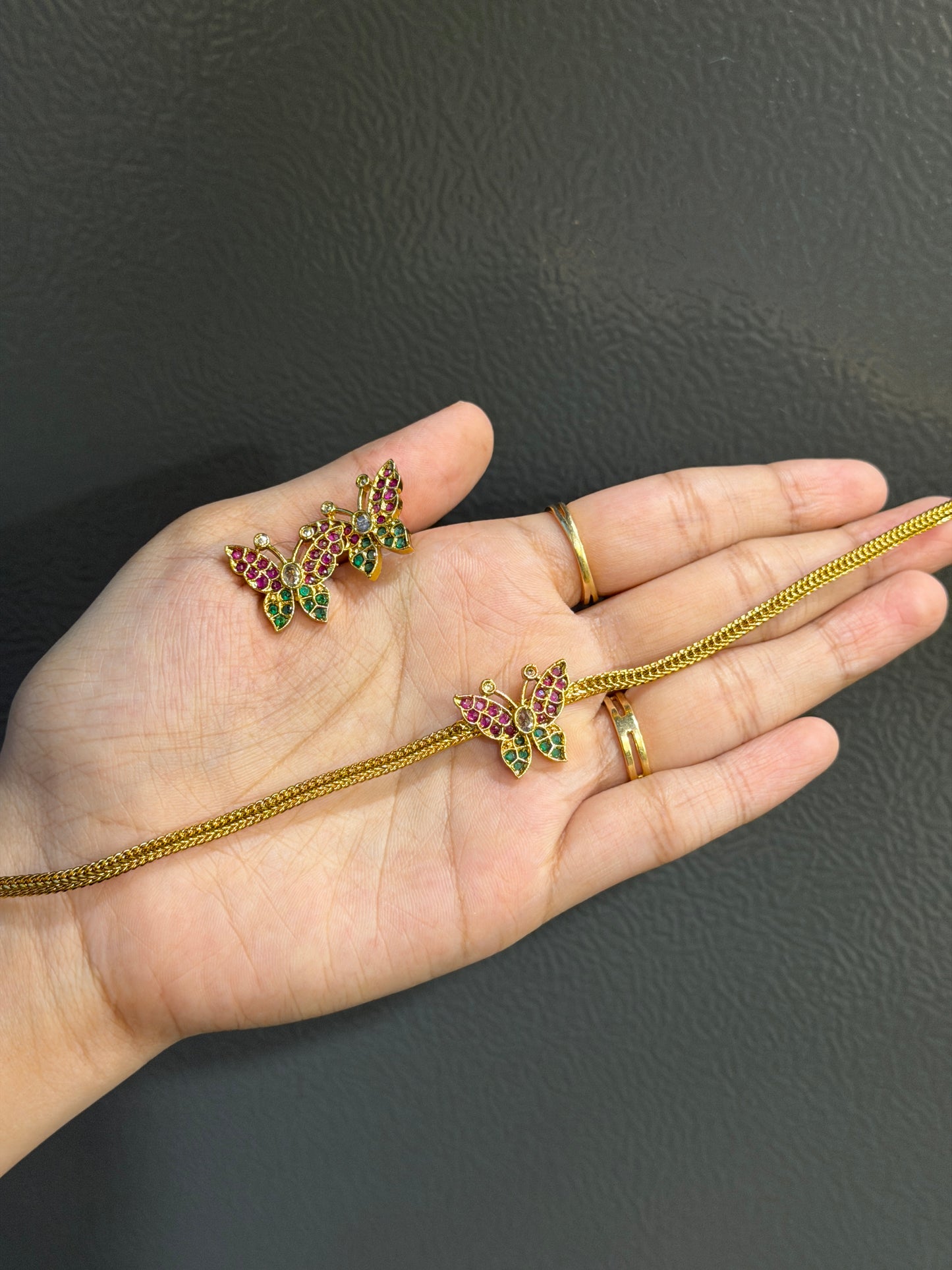 Mariposa Kid Friendly Choker