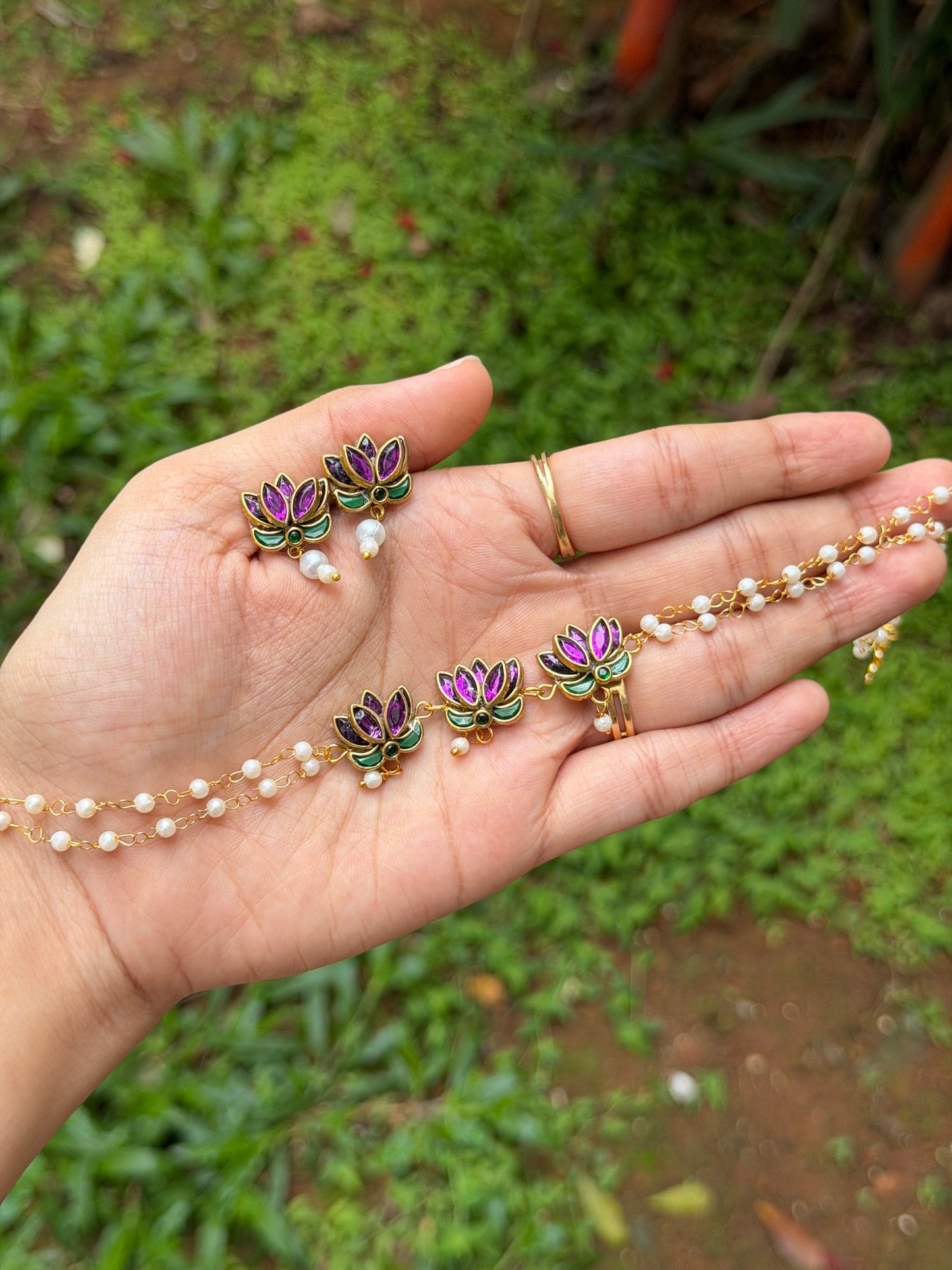Tri Lotus Pearl Choker