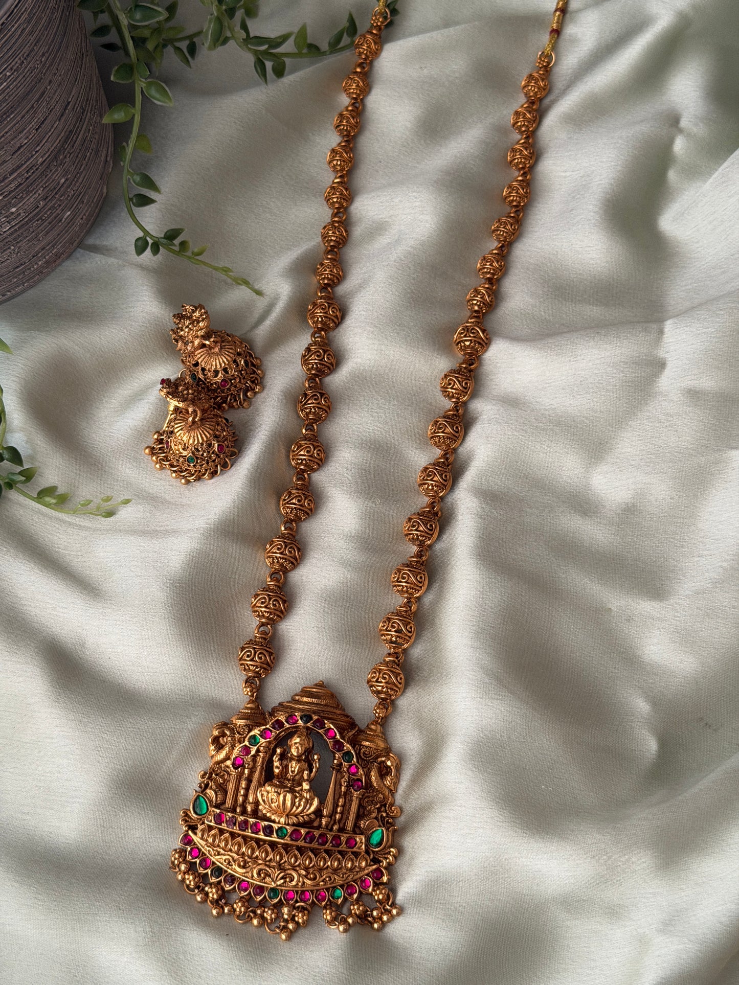 Charana Haaram Set