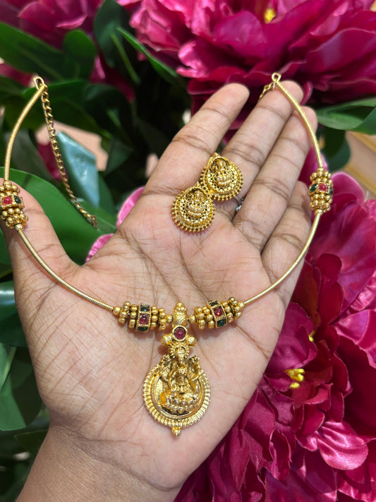Devi Thin Hasli Choker