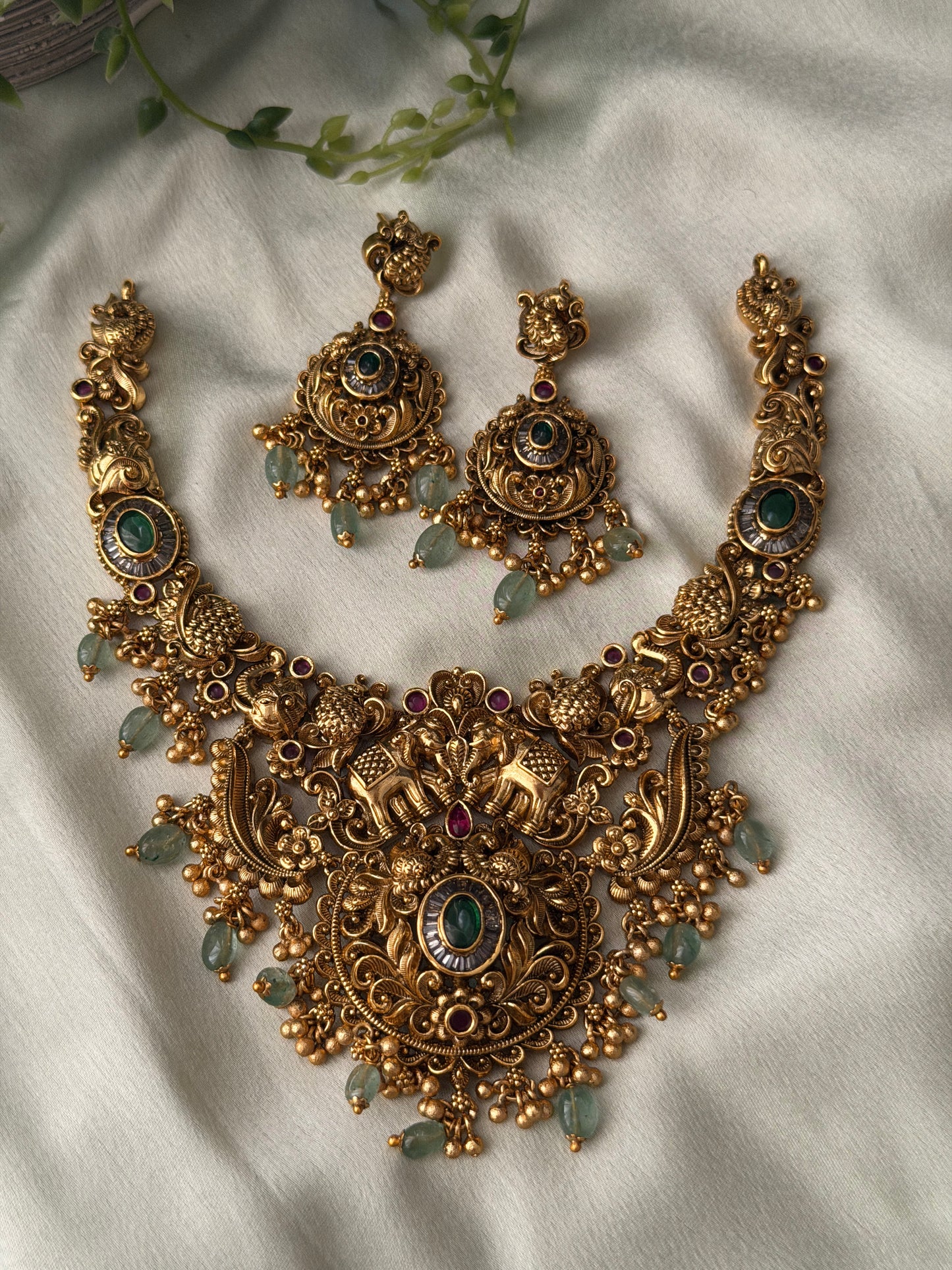 Senthamizha Necklace Set