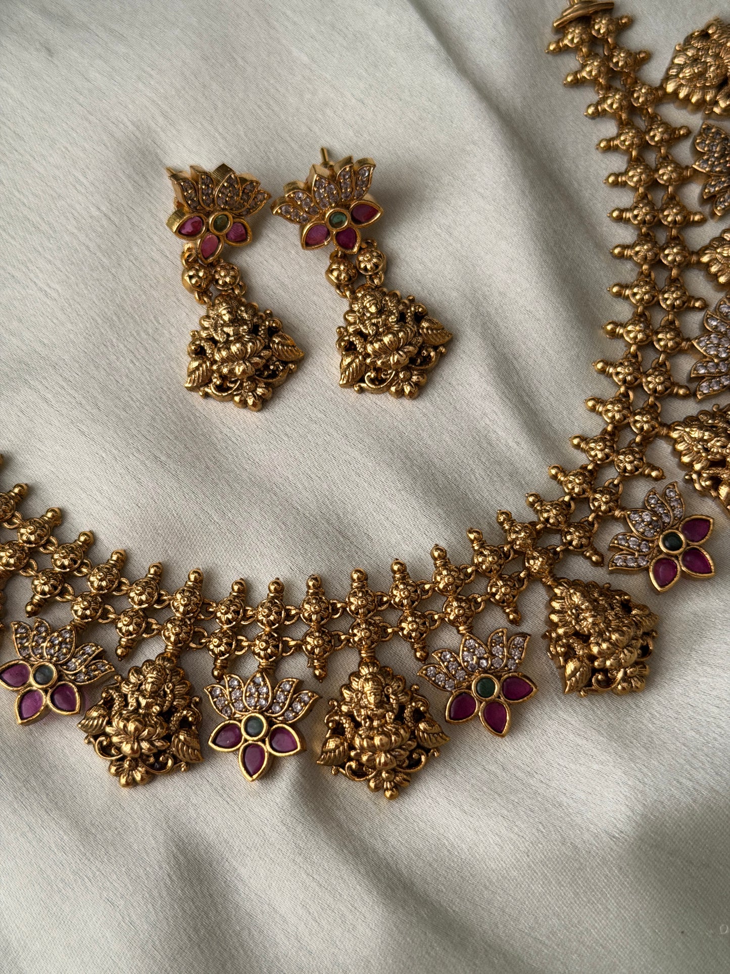 Chenthaamarai Necklace Set