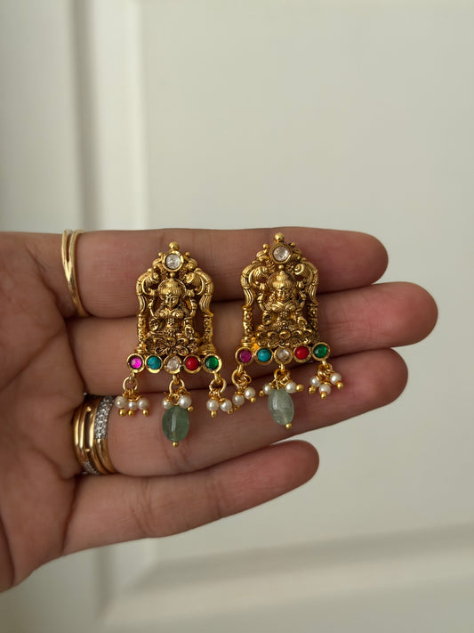 Pavitra Studs