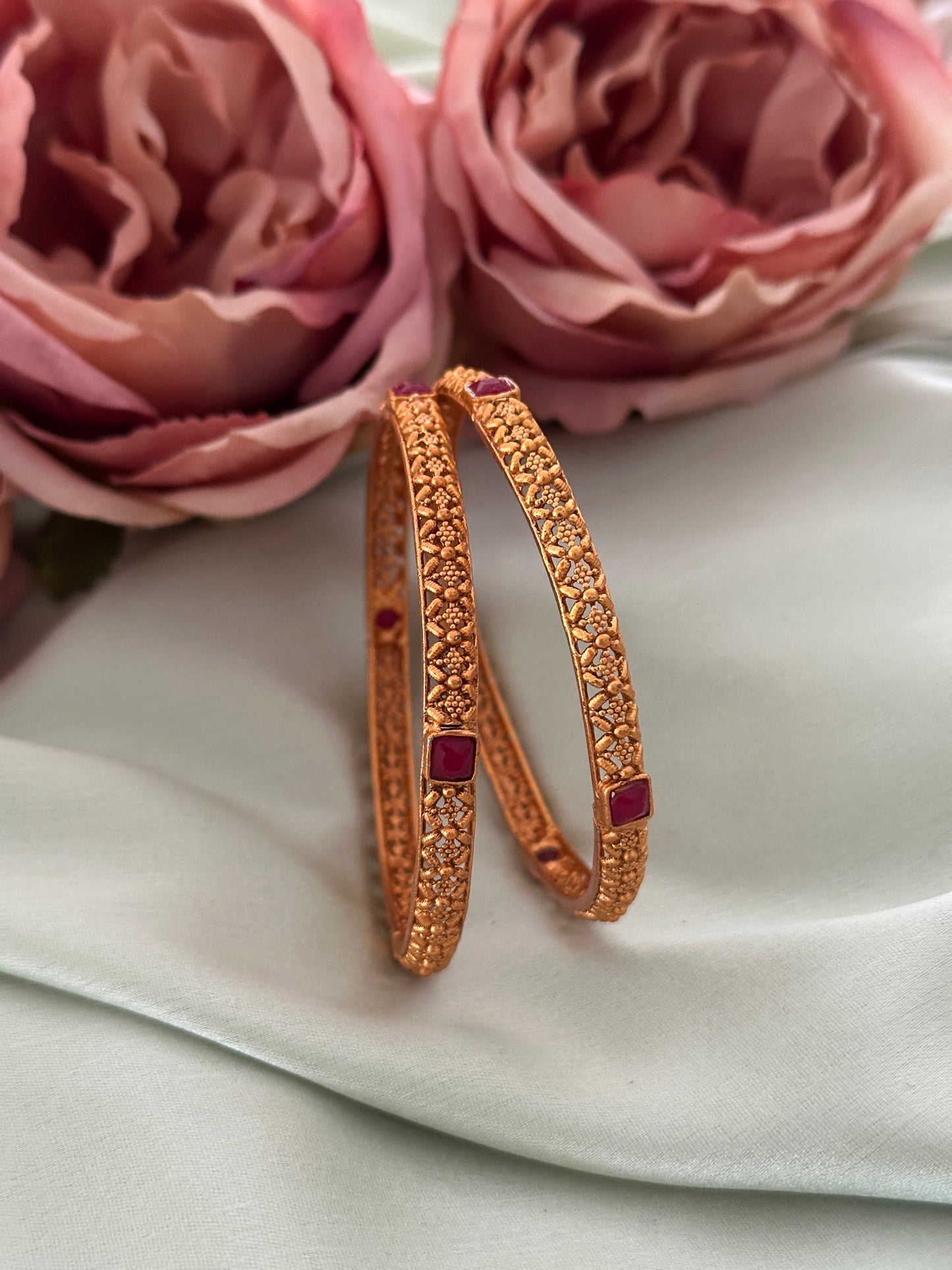 Square Ruby matte bangles 2.6