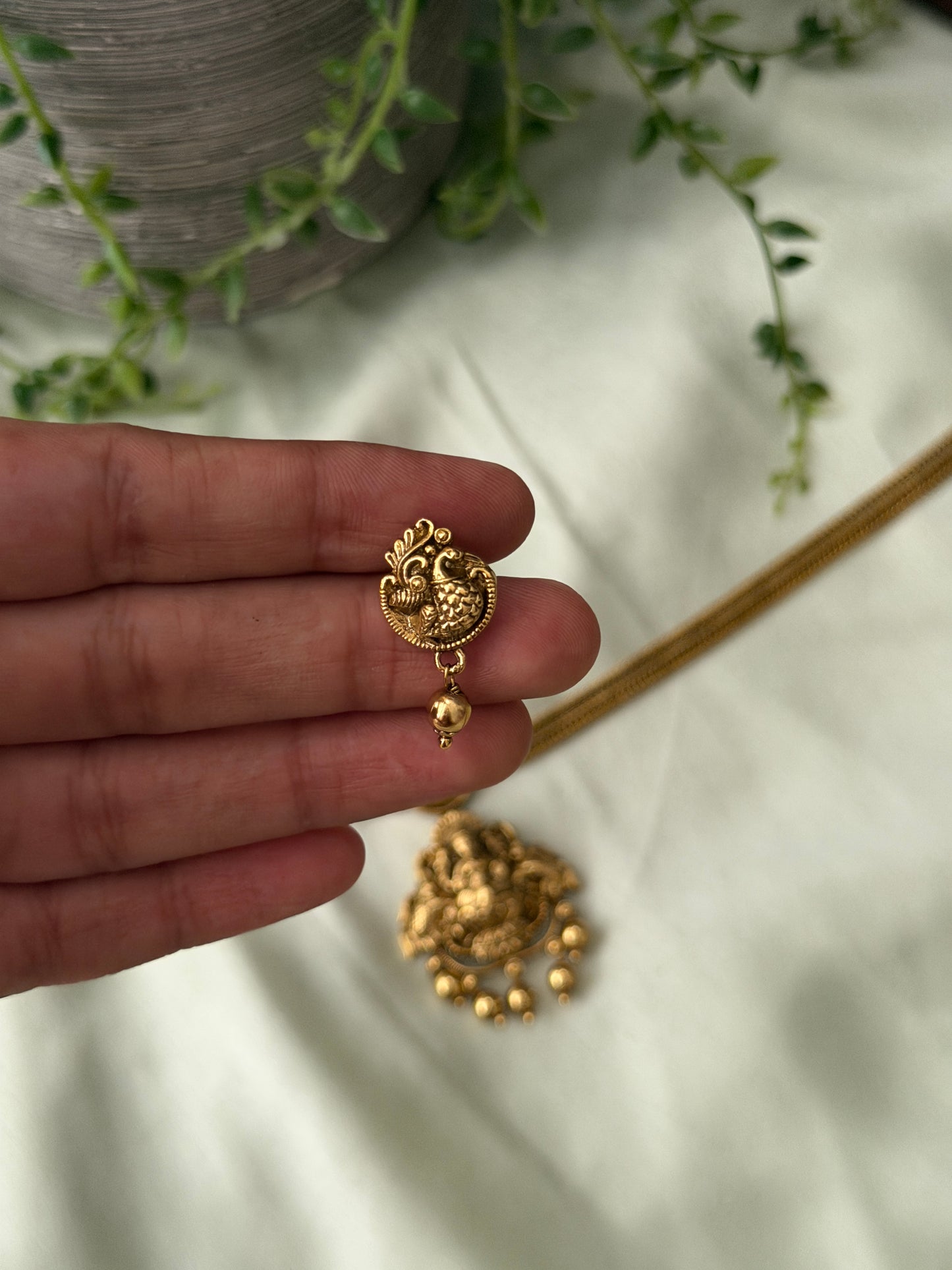 Surathi Antique Choker