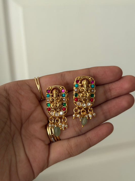 Sumukha Kemp Studs