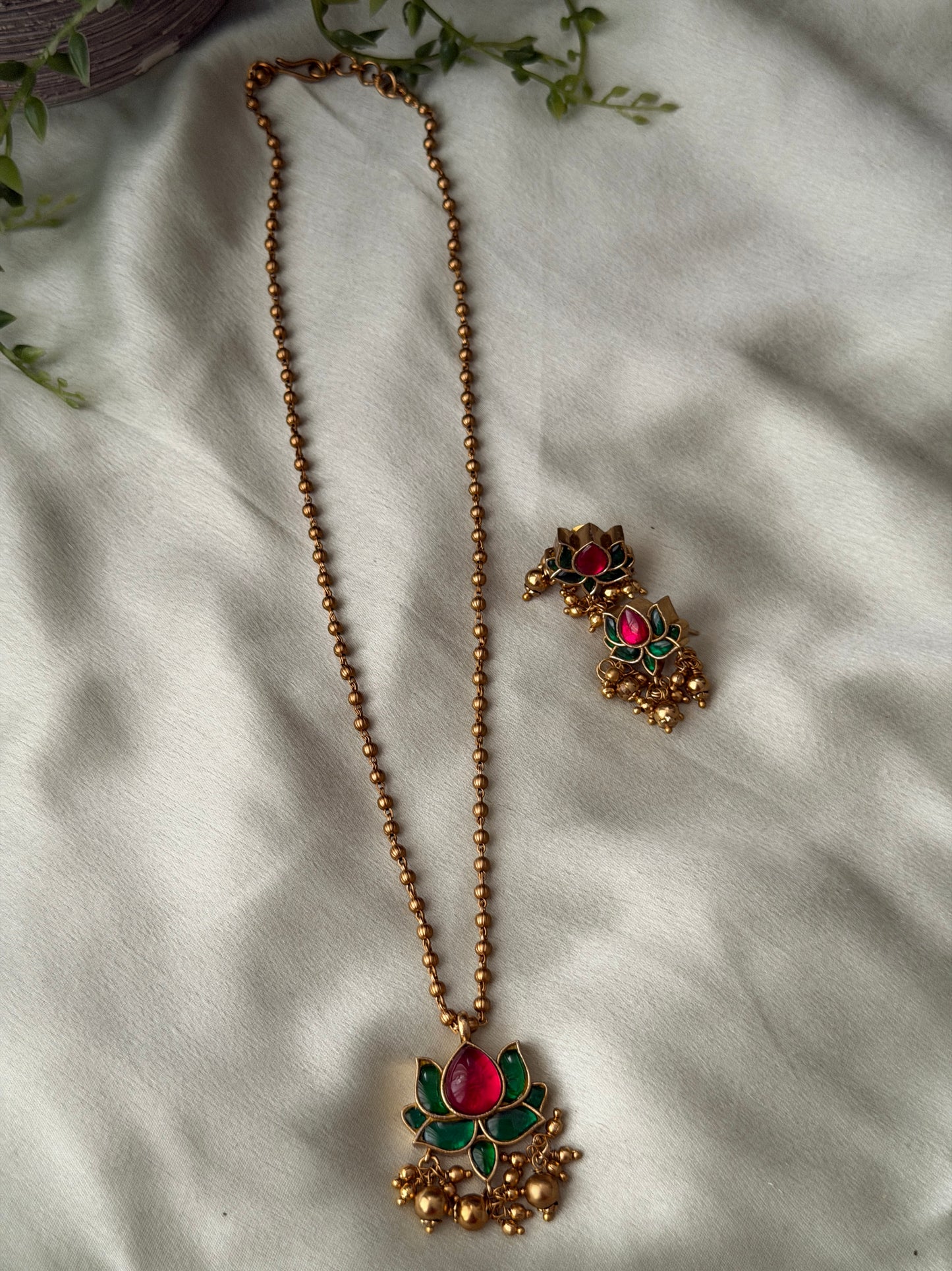 Mini Gundu Lotus Maala