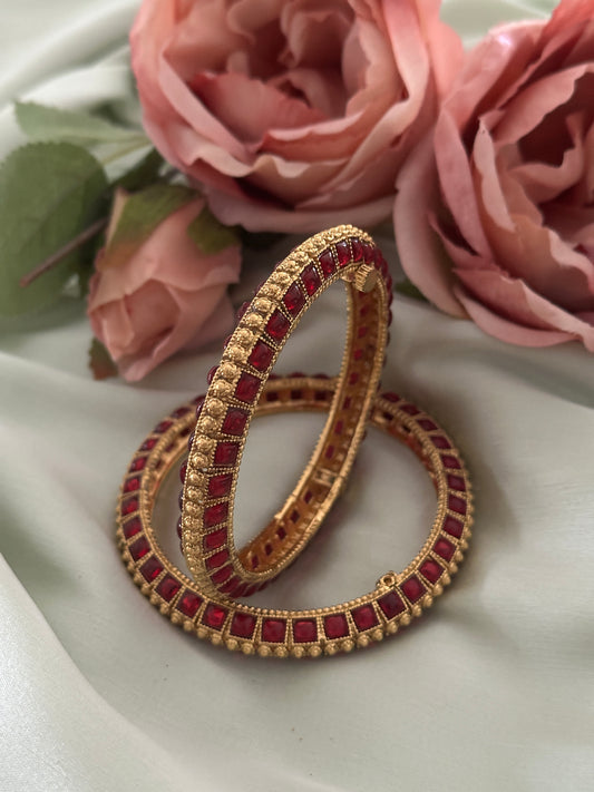 Ruby Kadas with screw 2.8 (Single piece)