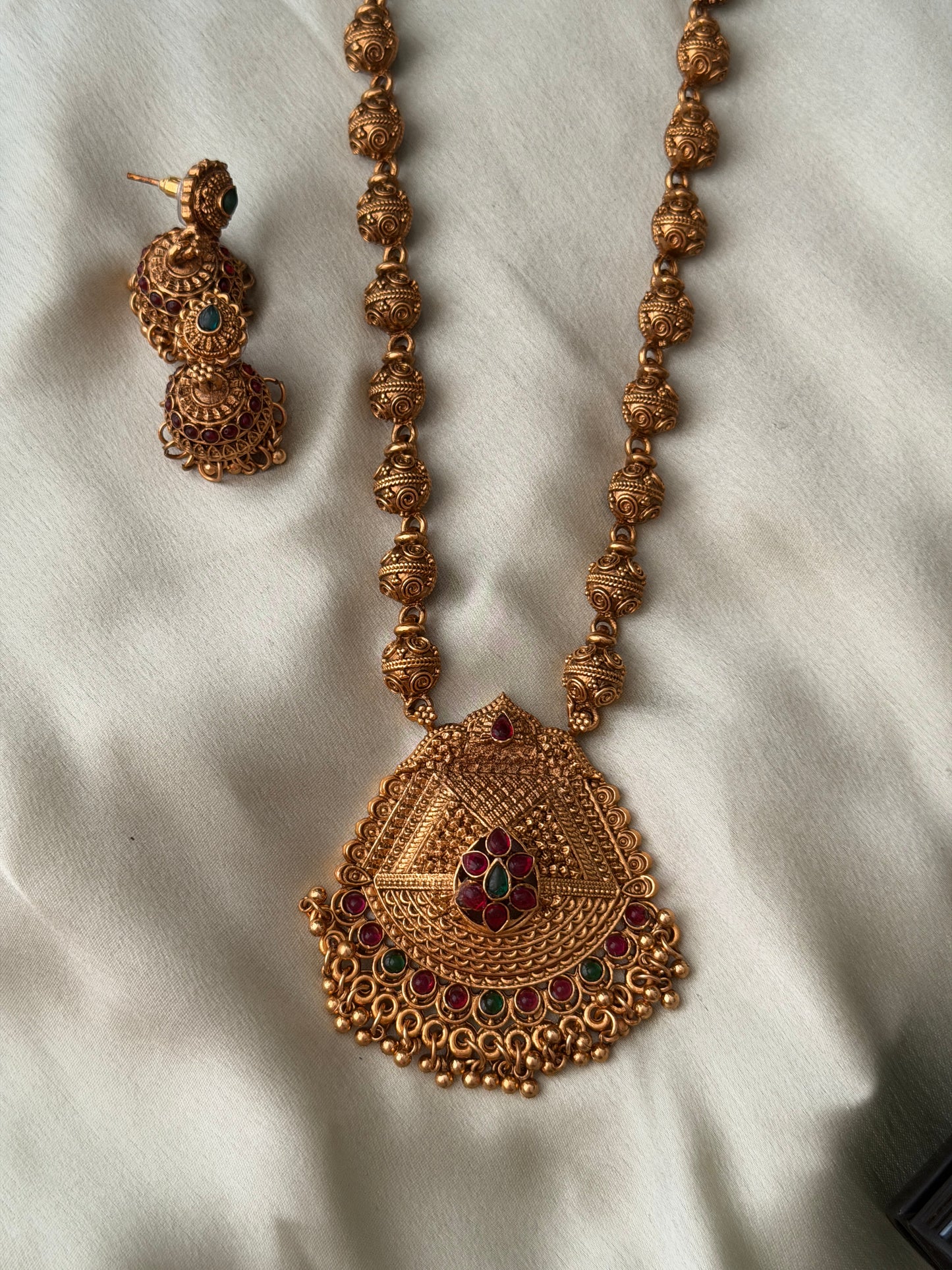 Non Idol Gundu Haaram Set