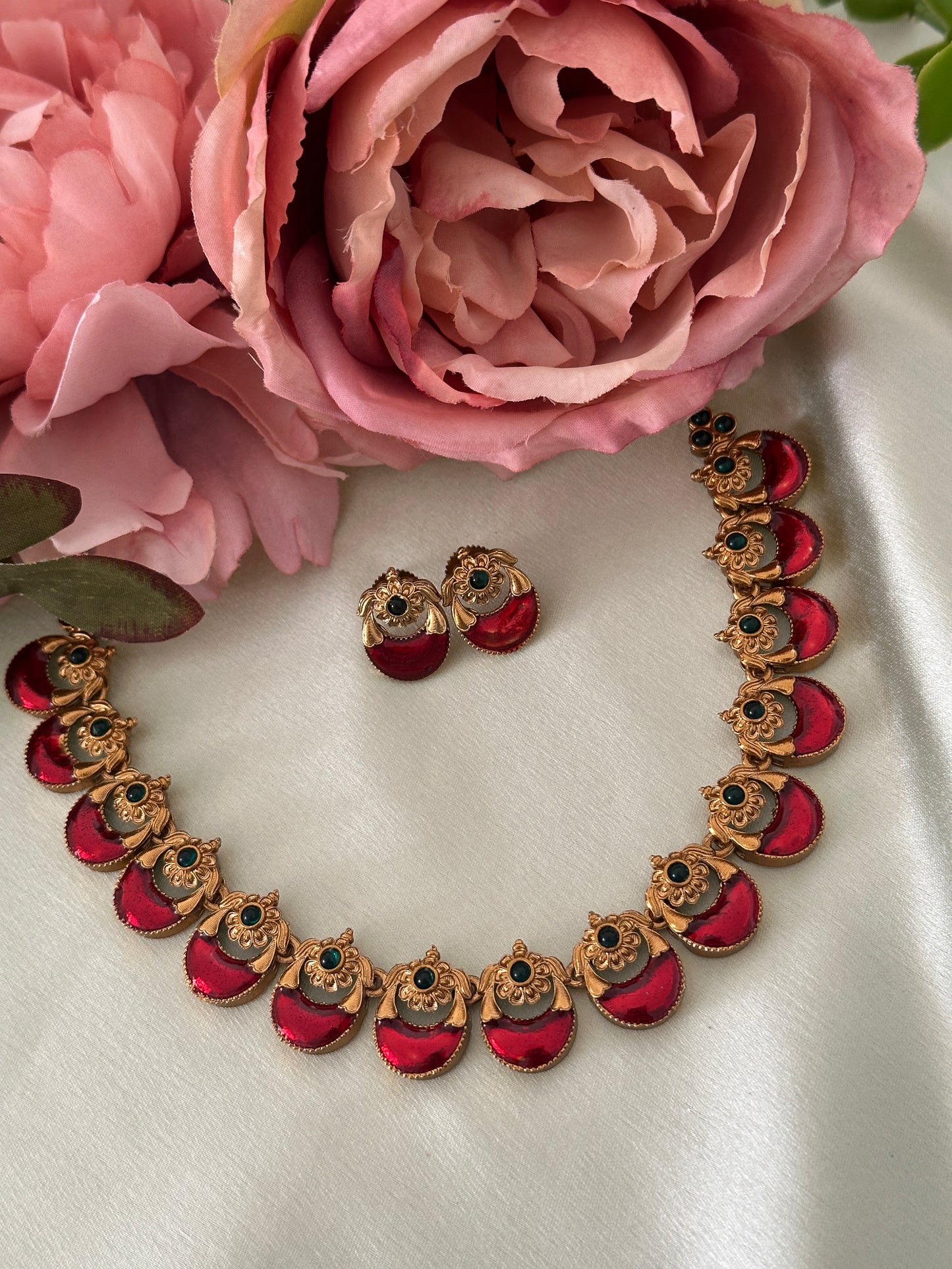 Half Moon budgeted enamel necklace