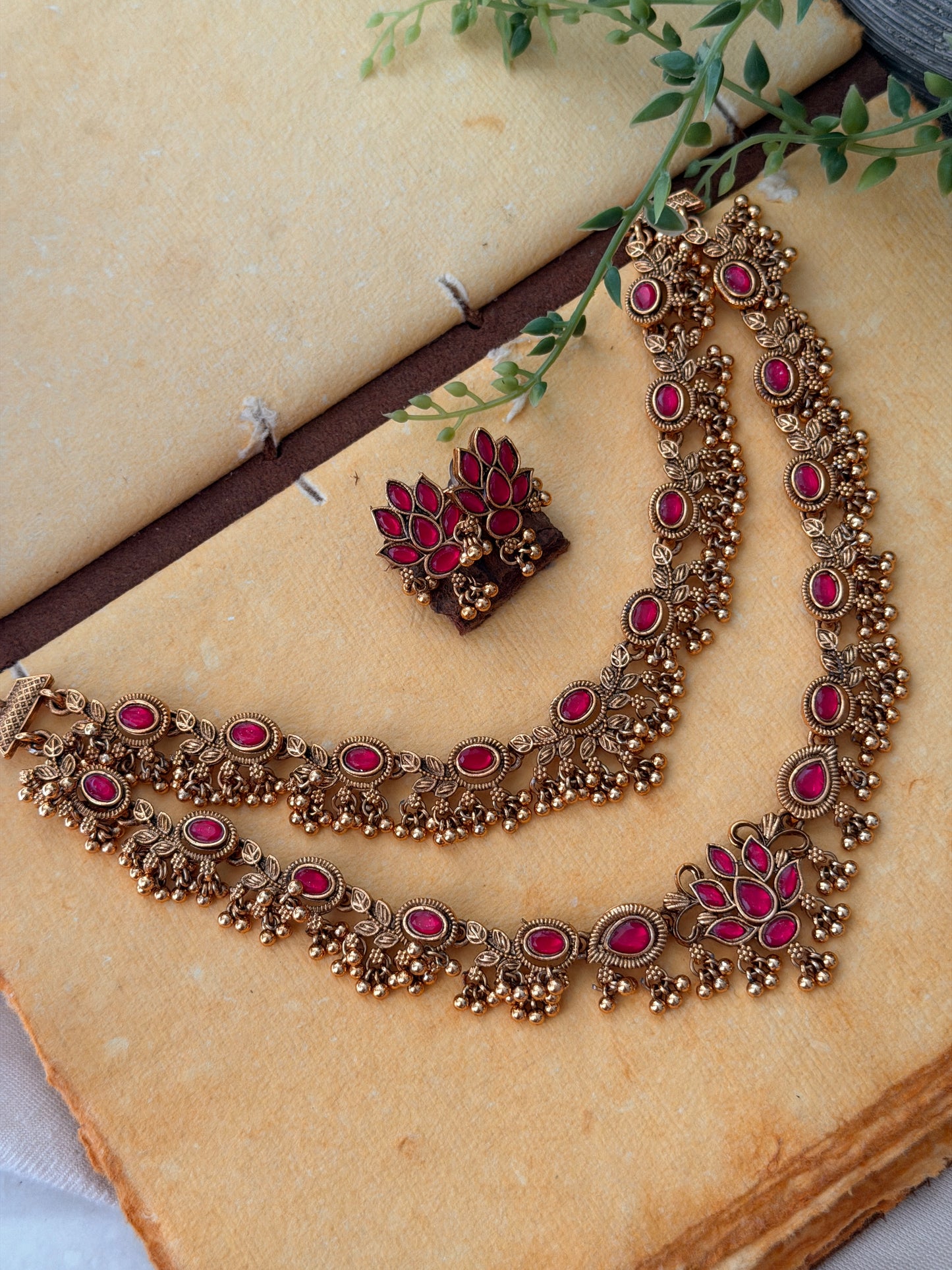 Unniyaarcha Double Layer Necklace