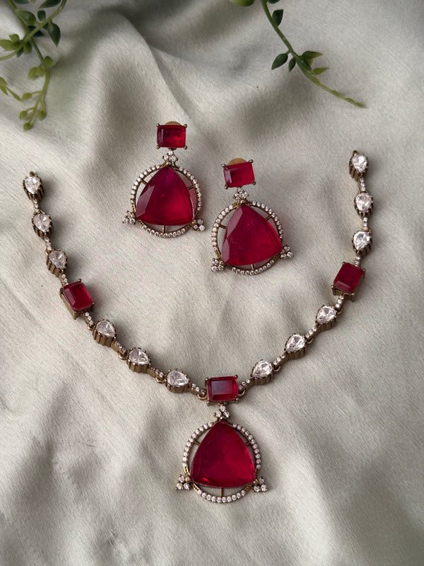 Liz Doublet Stone Necklace
