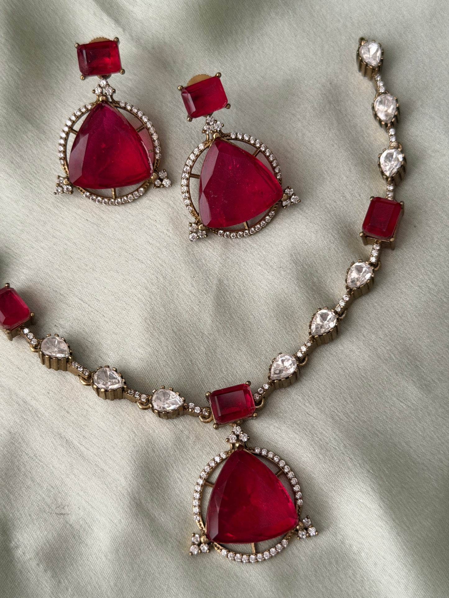 Liz Doublet Stone Necklace