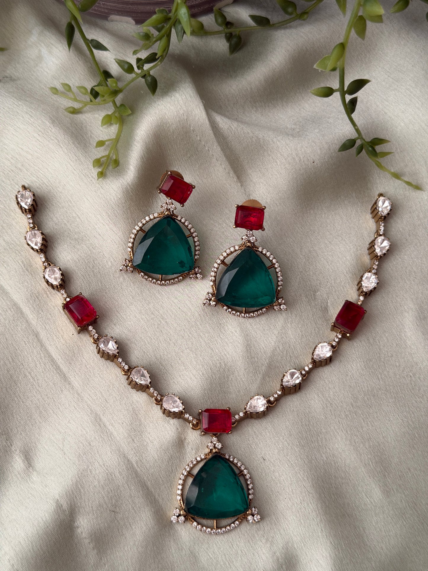Liz Doublet Stone Necklace