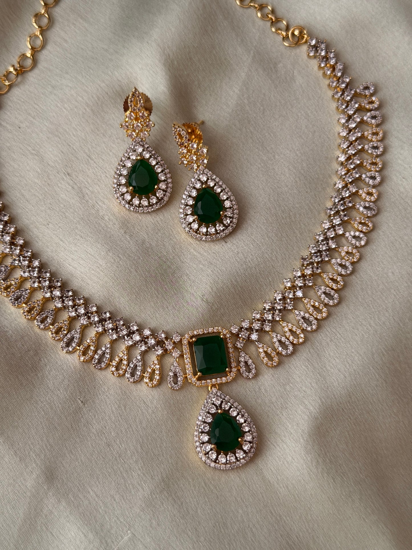 Mizuma Dual Tone AD Necklace