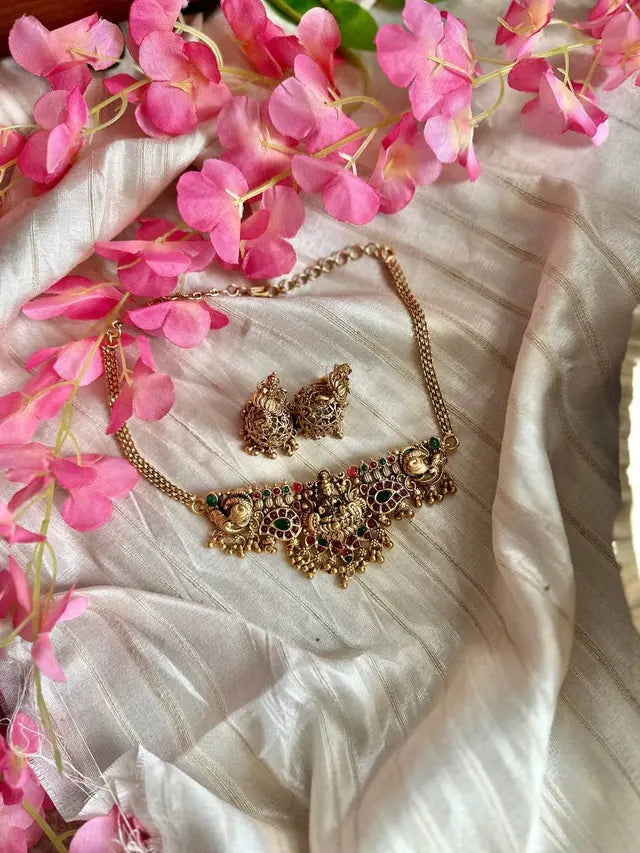 Antique Devi Simple Choker