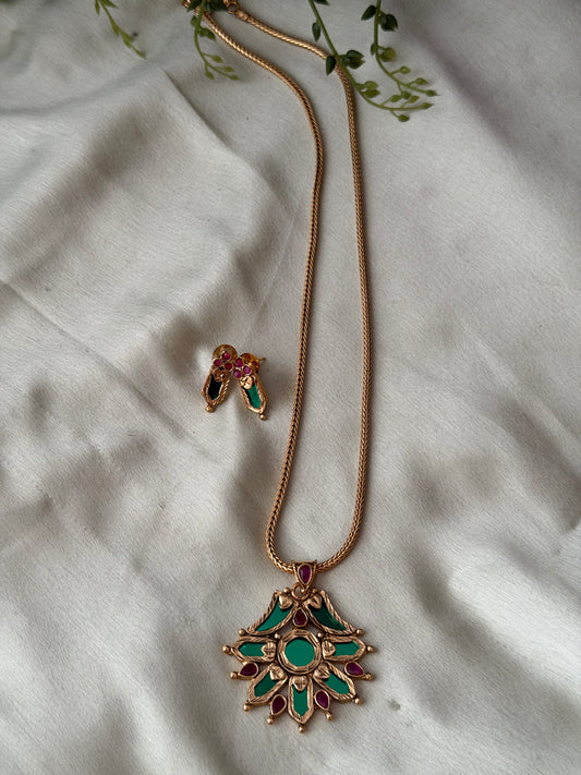 Flora Palakka Chain set