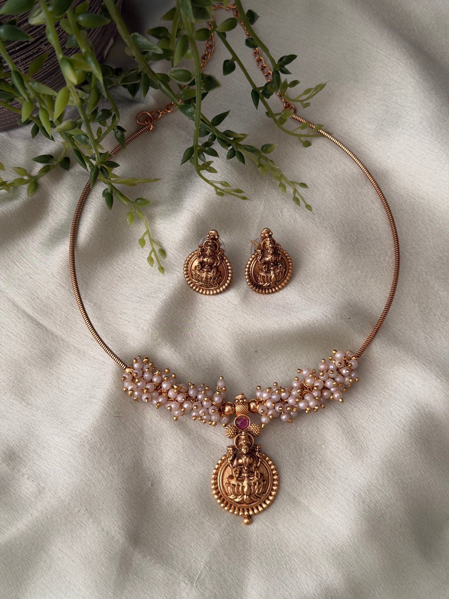 Budgeted Pearl Lakshmi Hasli