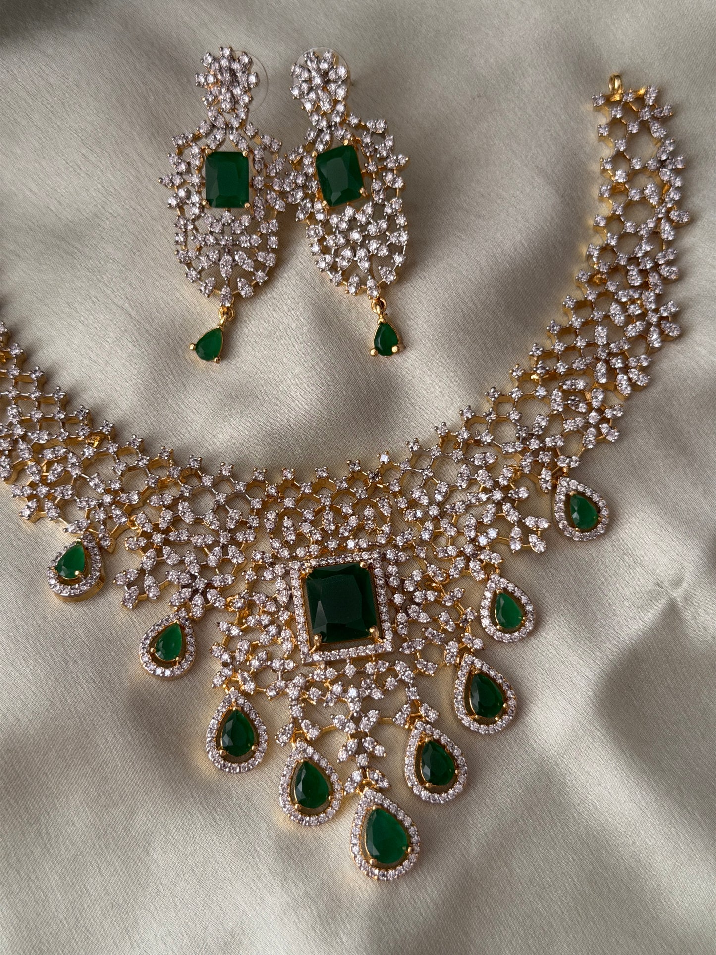 Lisatta Diamond Necklace