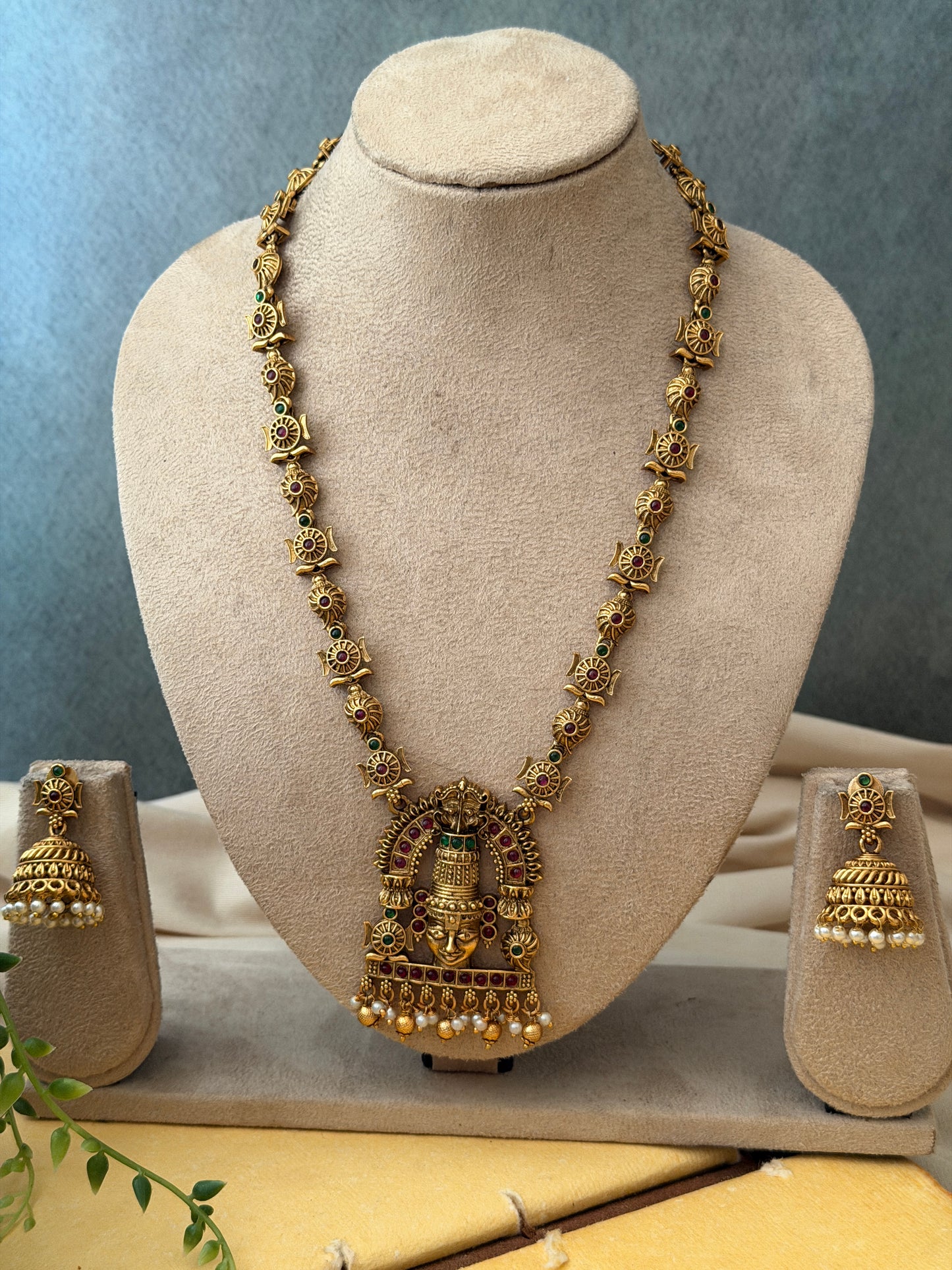 Ananta Antique Haaram Set