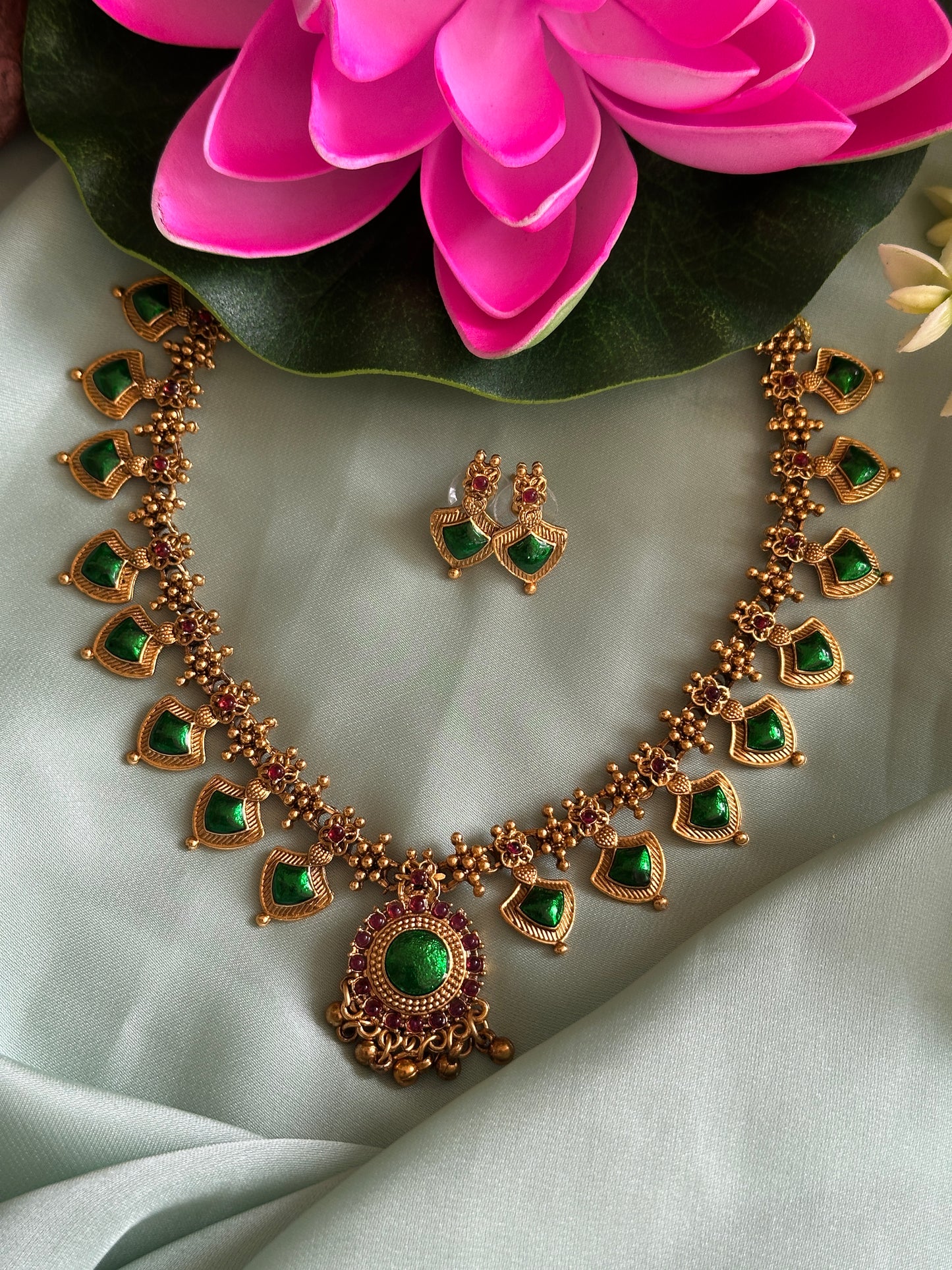 Nagapada Necklace v3.0