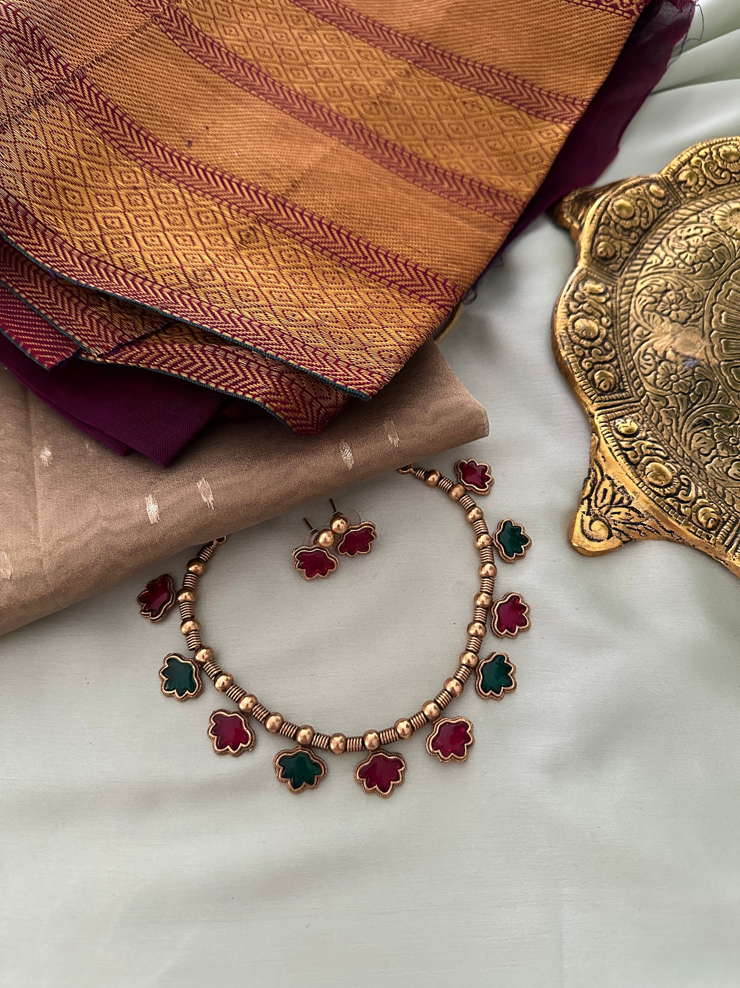 Kemp Madhuparna Necklace