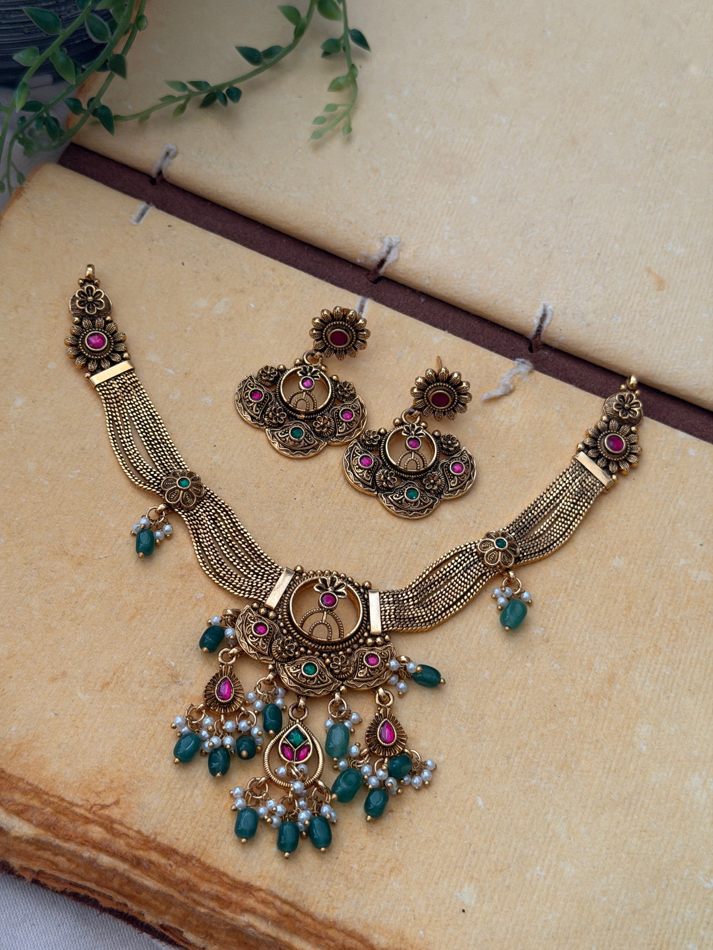 Savitri Heritage choker