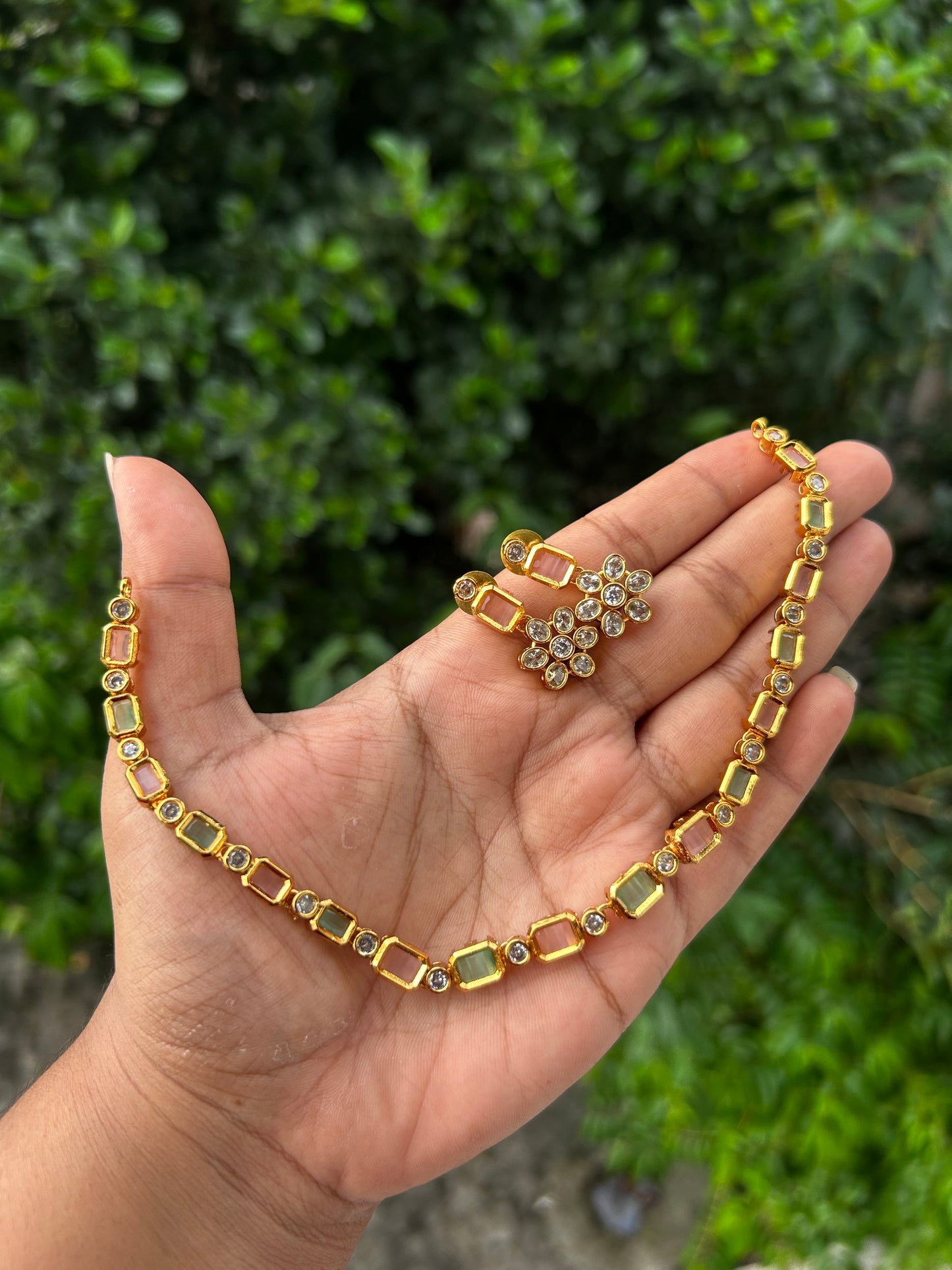 Square Kempu Choker