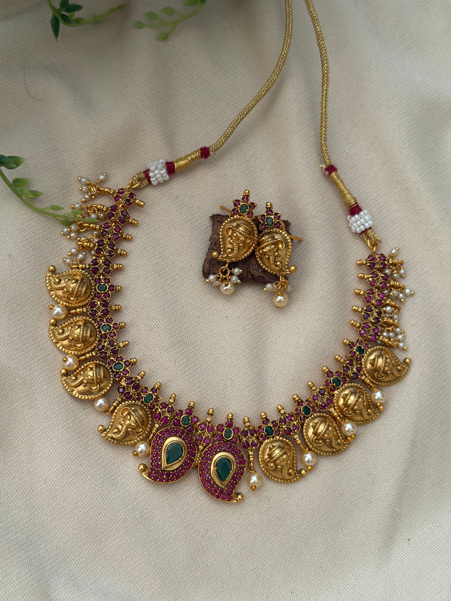 Vintage Vasuki Mango Necklace
