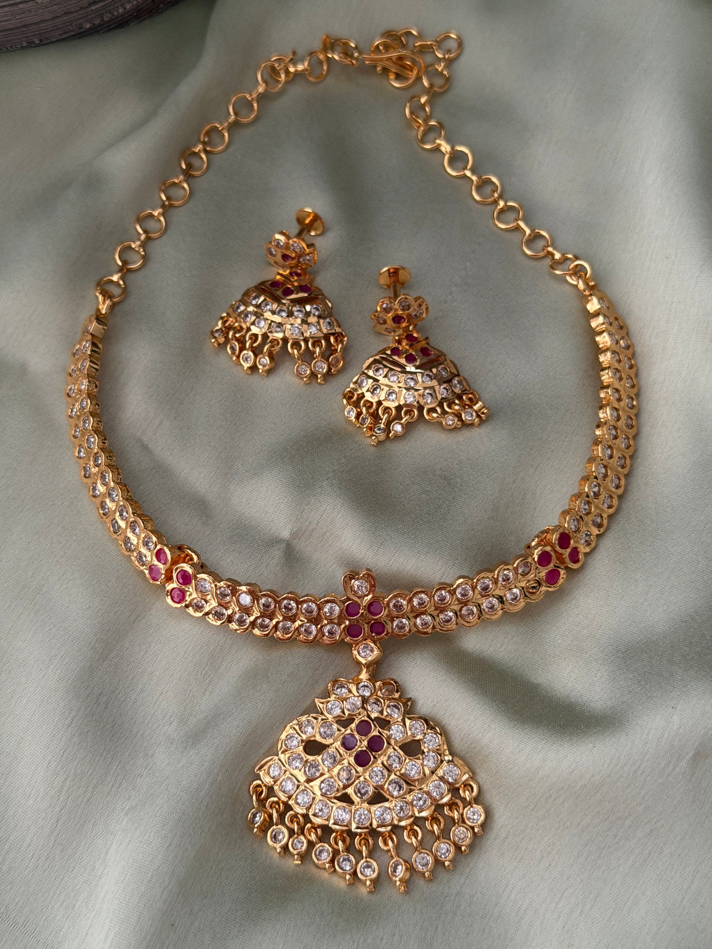 Numitha Vintage Choker