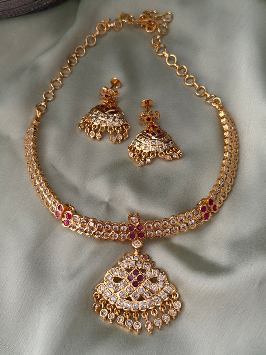 Numitha Vintage Choker