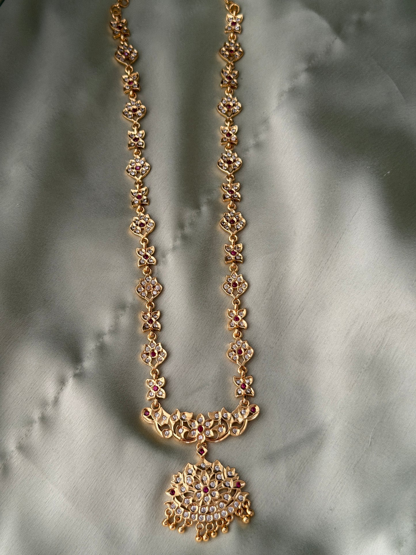 Kacchi Vintage Maala
