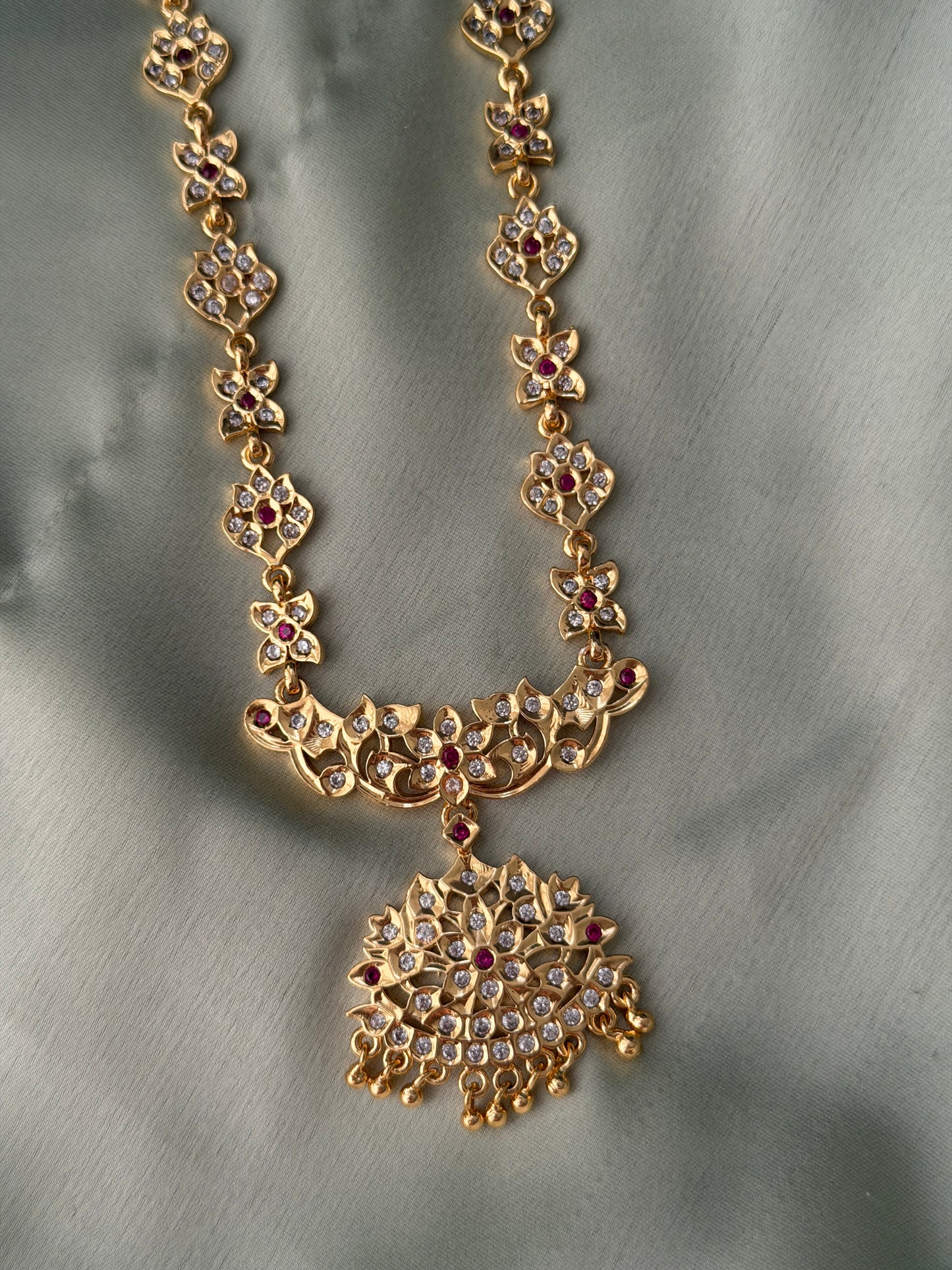 Kacchi Vintage Maala