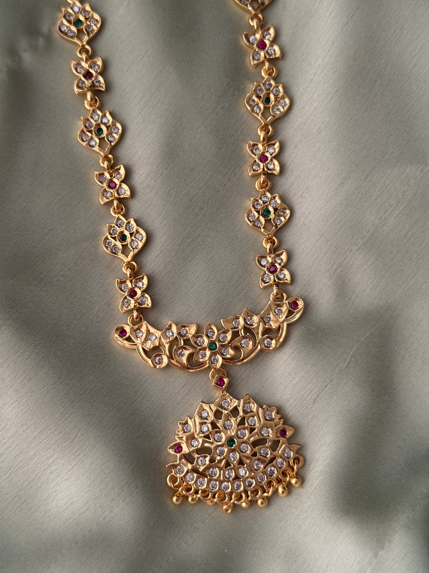 Kacchi Vintage Maala