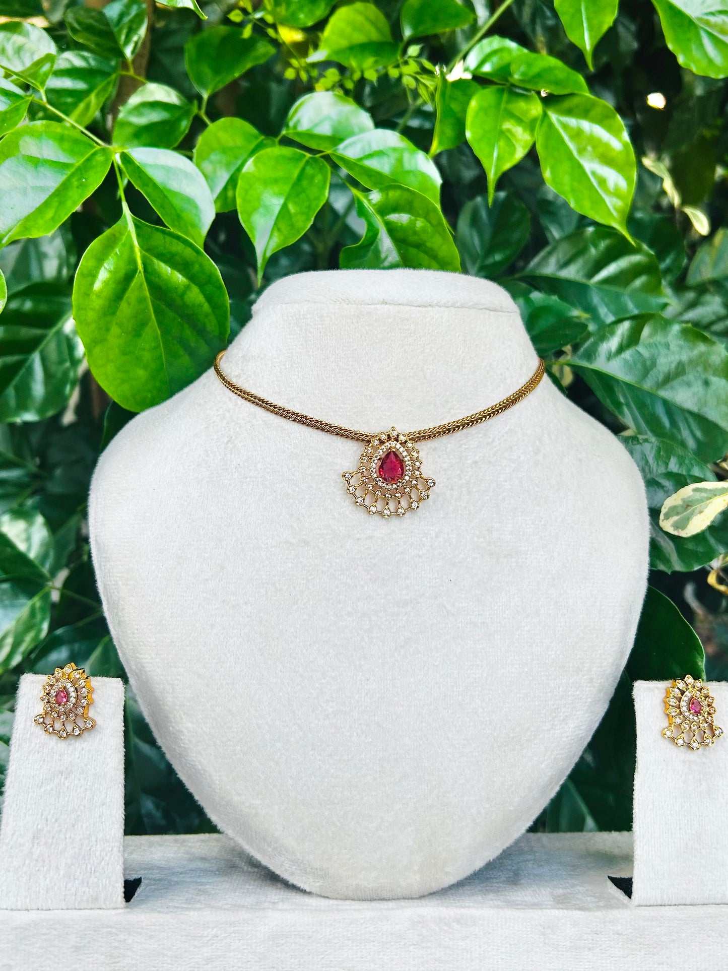 Cherry Choker set