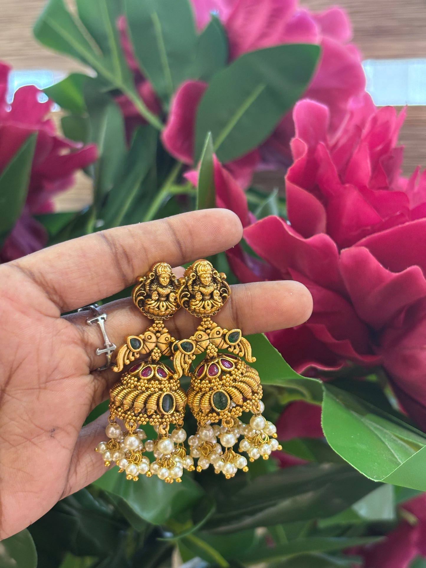 Charitra Premium Devi Bridal Choker