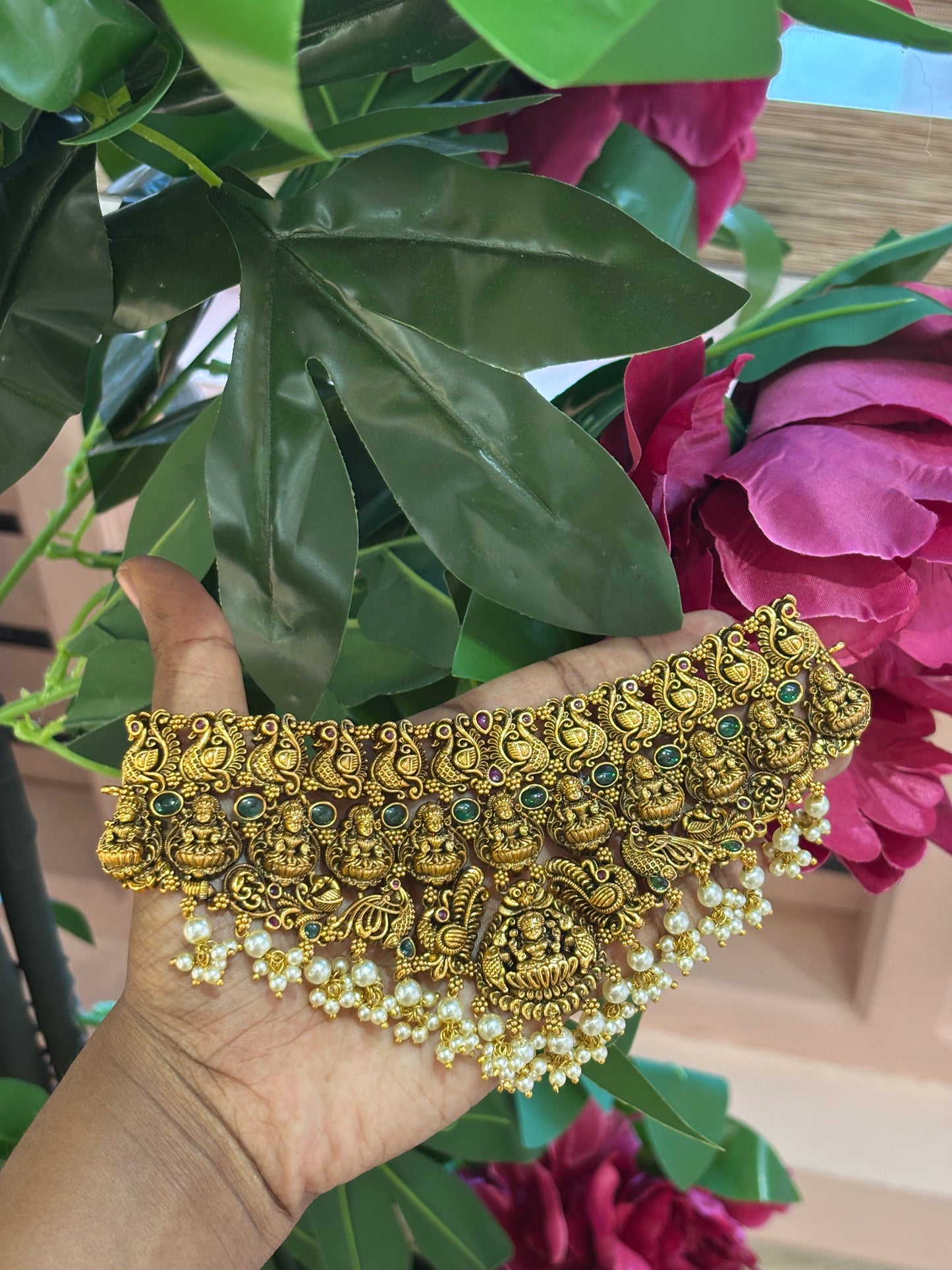 Charitra Premium Devi Bridal Choker