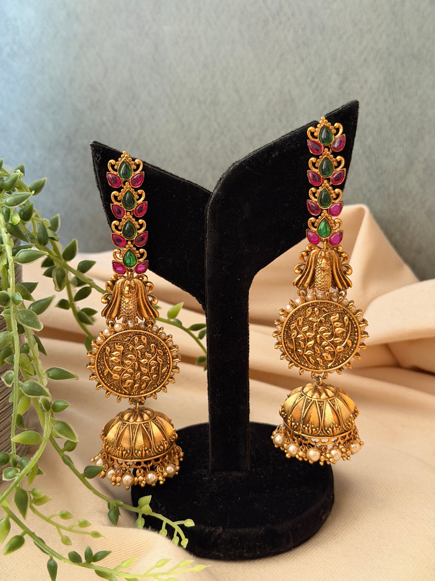 Sheeba Jhumka with Mattal
