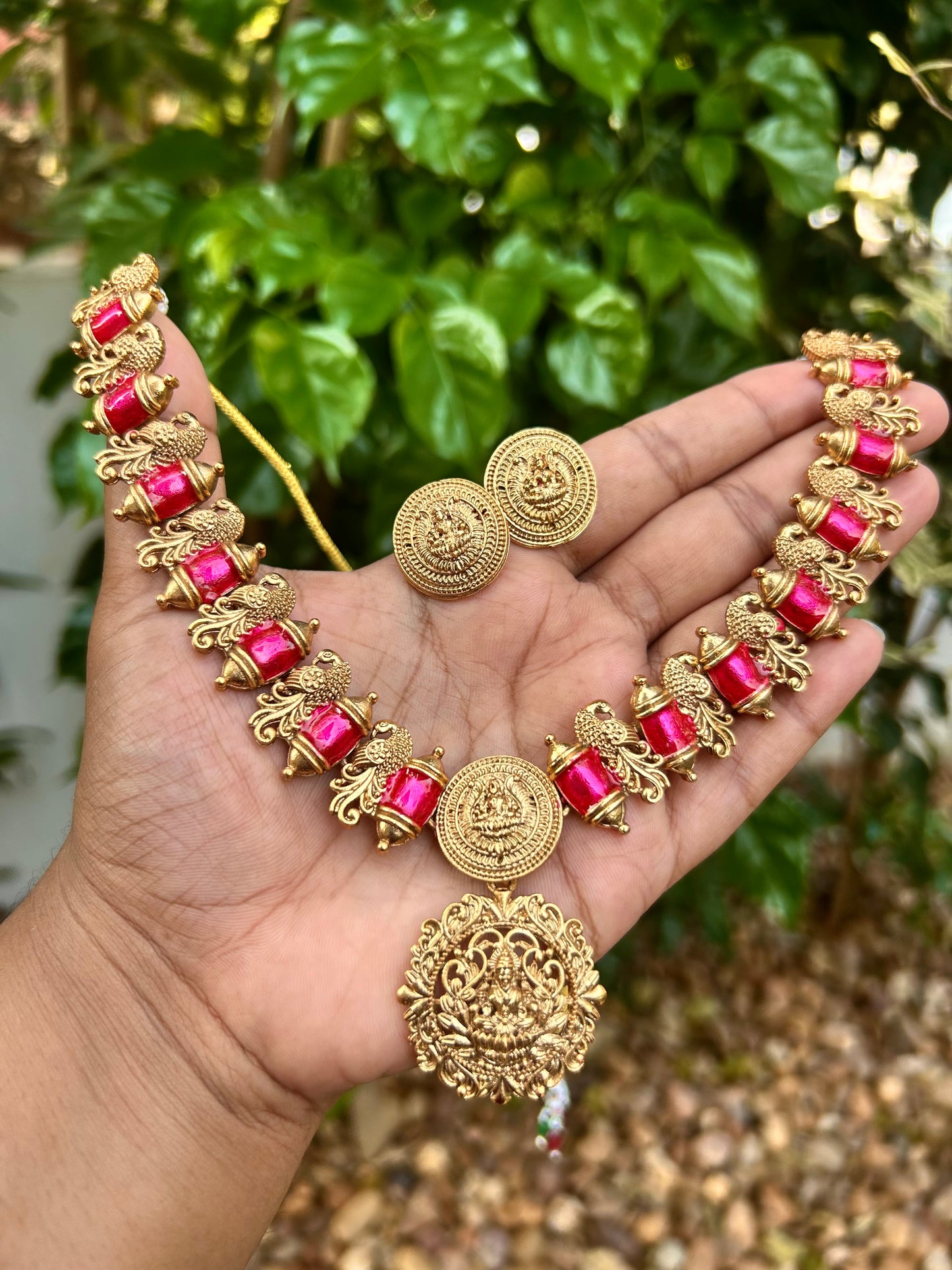 Mridhuna Enamel Necklace