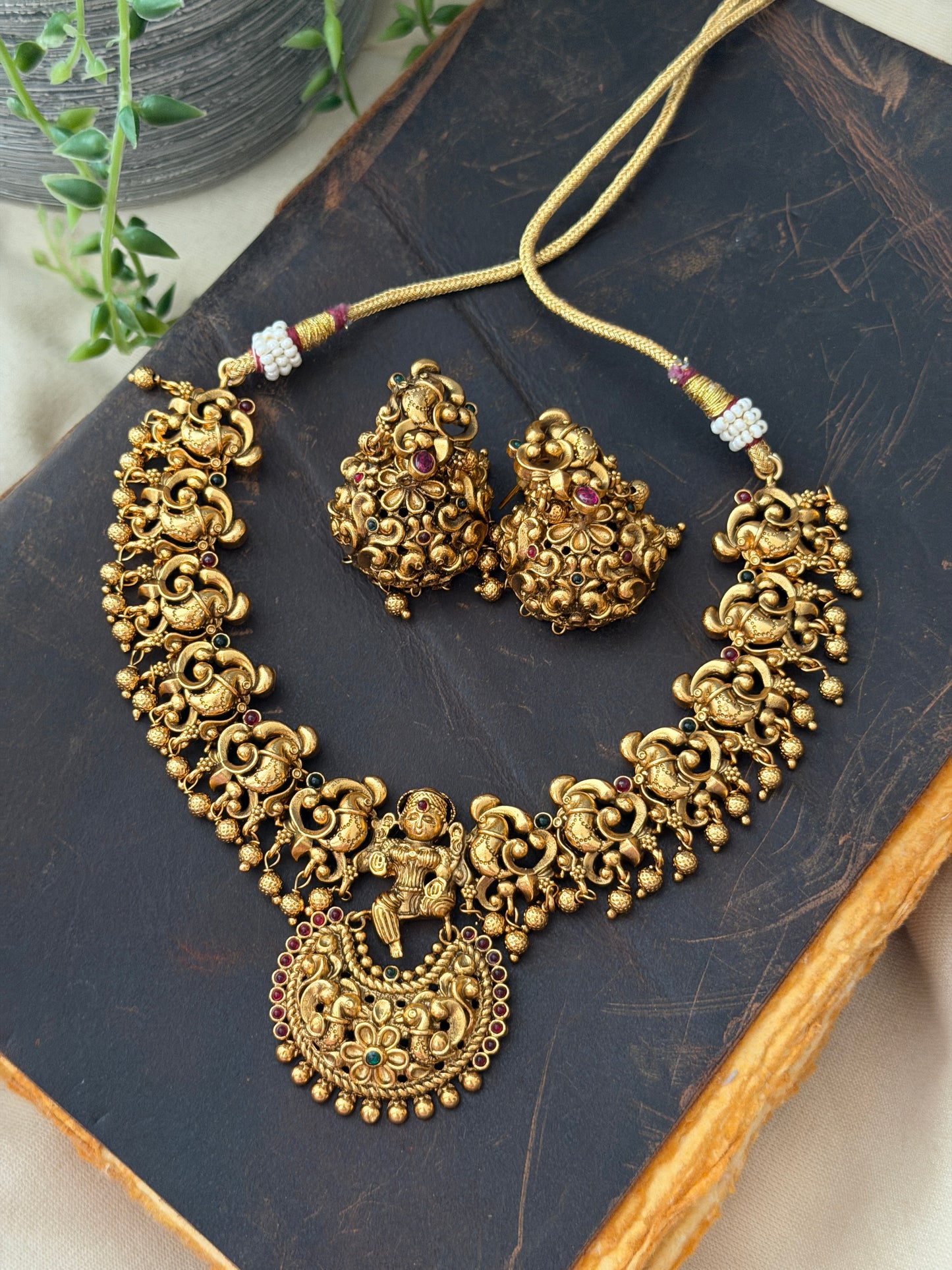 Aarushi 3D Necklace