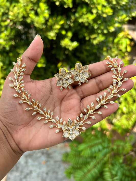 Millie AD Creeper Necklace