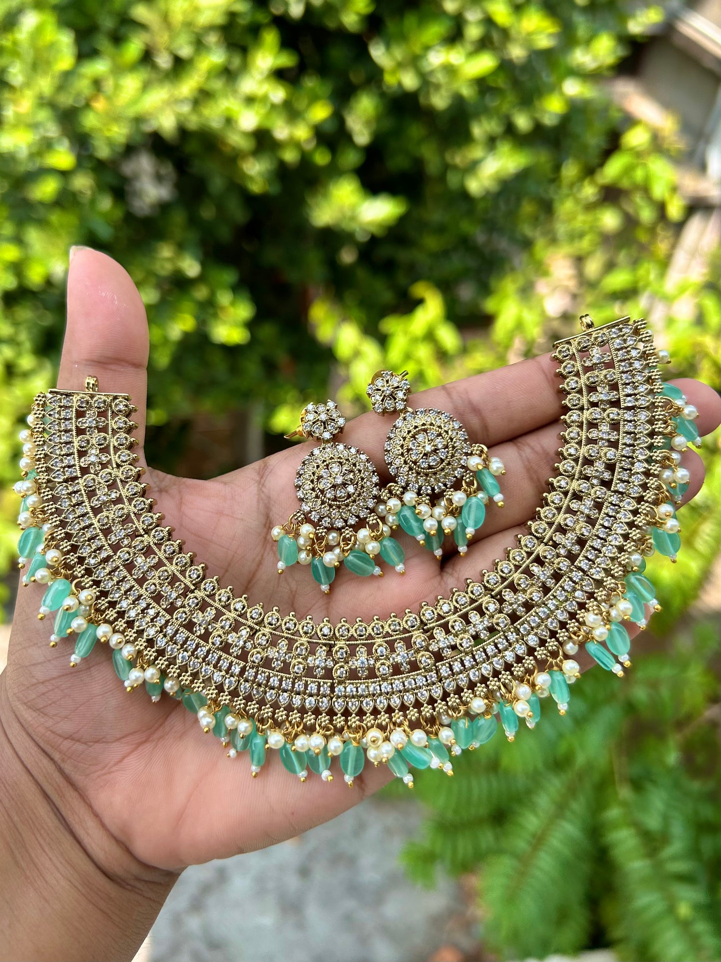 Non Idol Naveena Necklace
