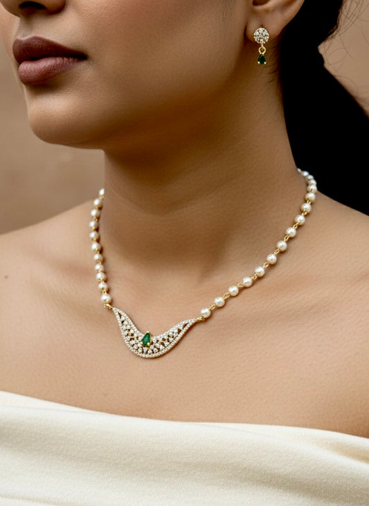Boat Pendant Pearl Chain set