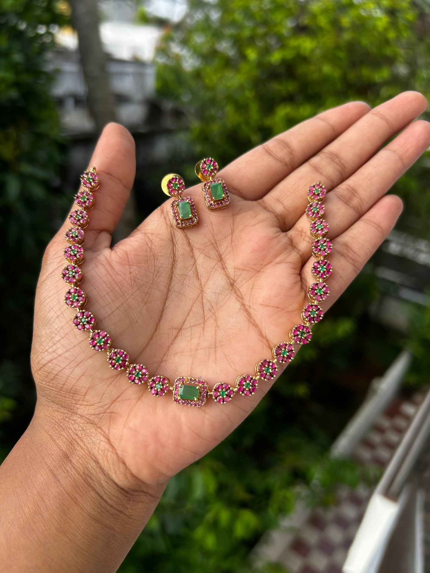Lorita AD Choker
