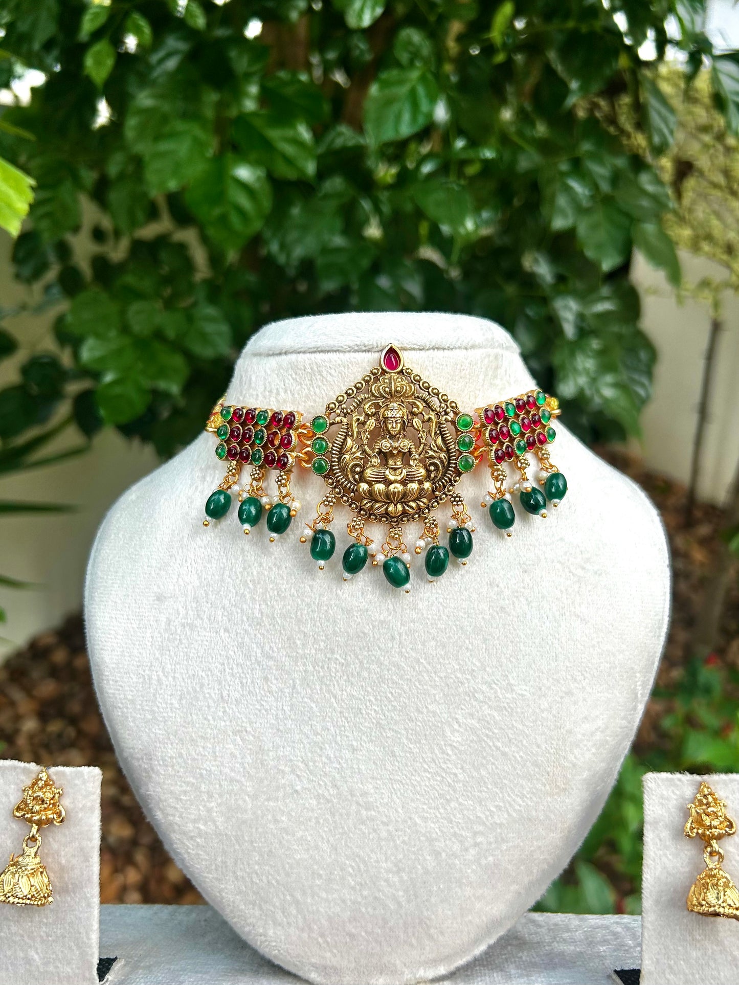 Jalaja Kempu Choker Set