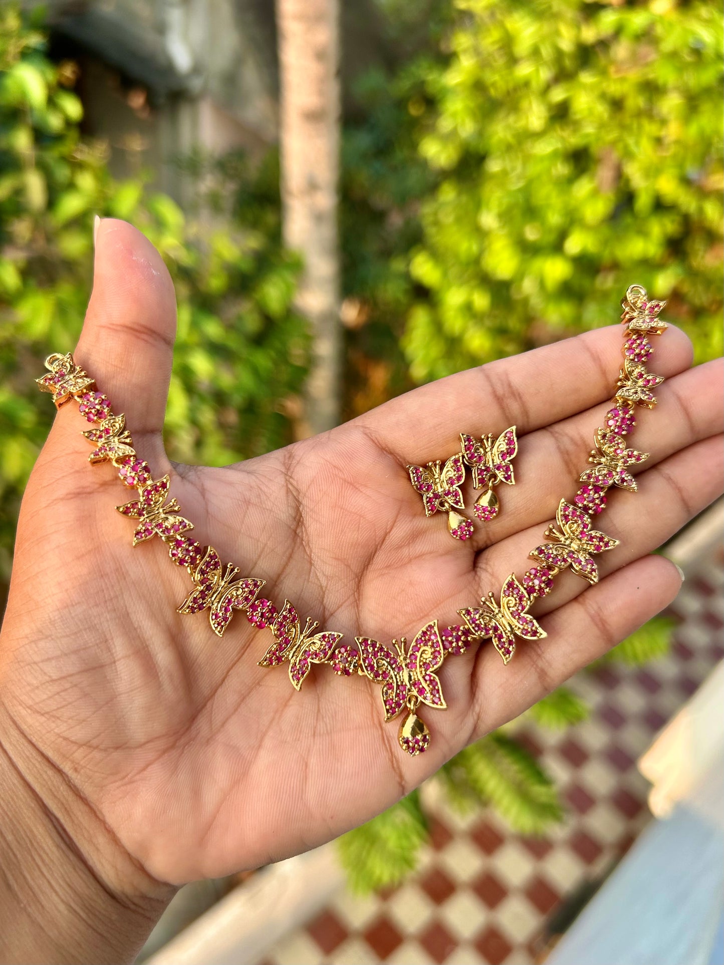 Flutter AD Necklace