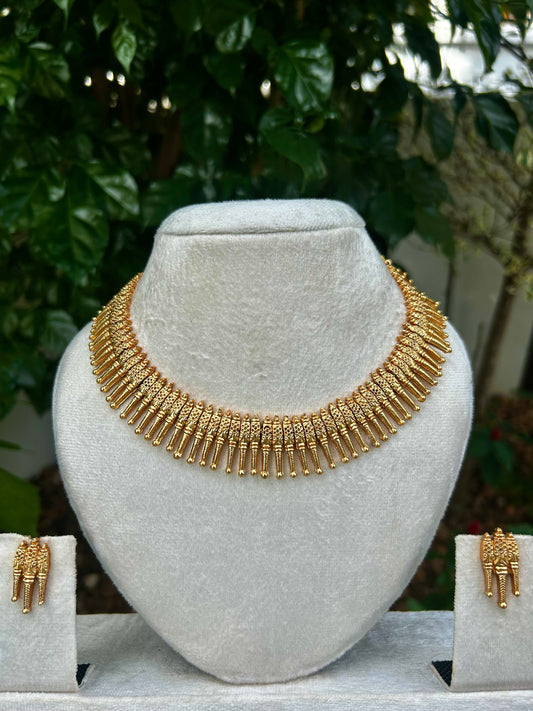 Matte Gold Mullamottu Maala