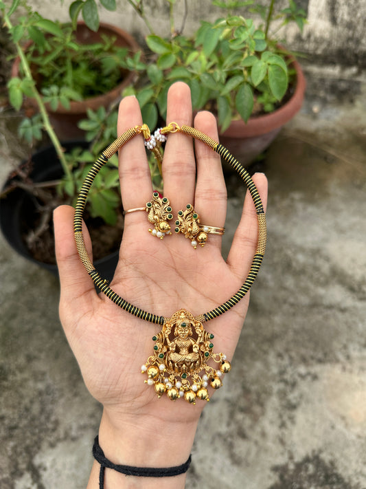 Black Wired Lakshmi Hasli Choker